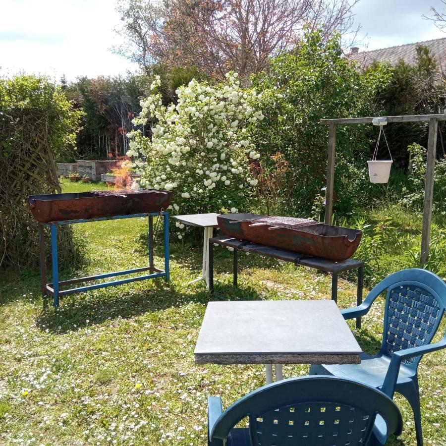 B&B Du Cerisier, Diner Sur Demande Noyers (Loiret) Exterior foto